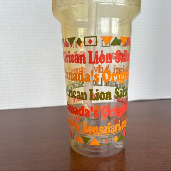 Vintage African Lion Safari Elephant Top Drinkworks Souvenir Cup 2000 - Picture 4 of 9
